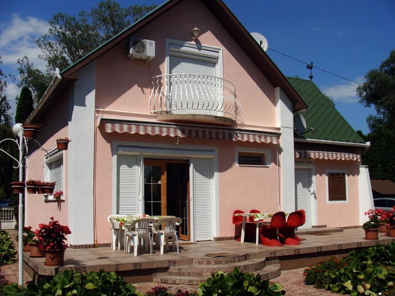 Nyaraló Balatonmáriafürdő Balatonmariafurdo Exterior foto